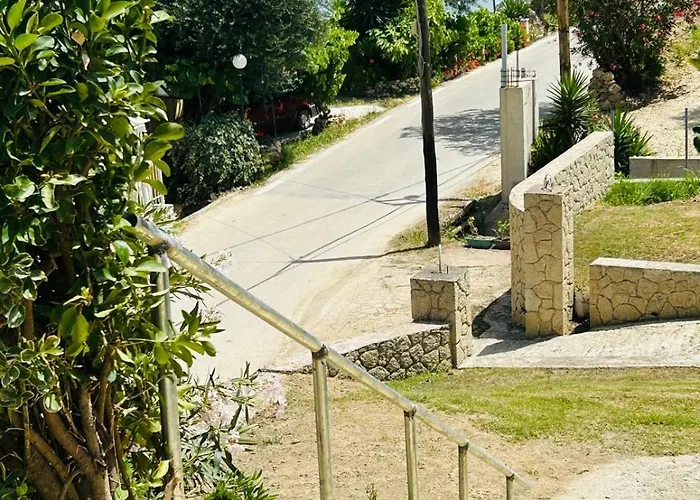 Сasa de vacaciones Viktor's House By The Sea