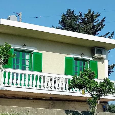 Viktor's House By The Sea بيت للعطل