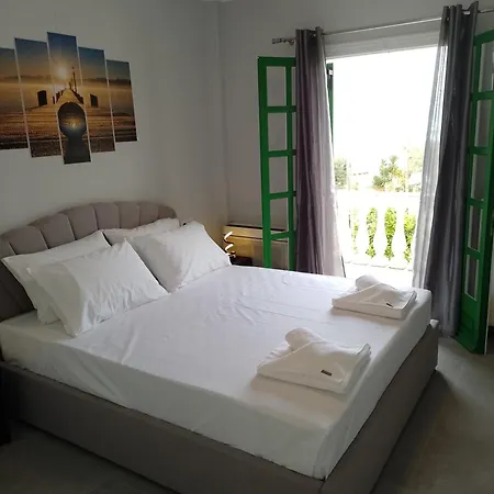 Vakantiehuis Viktor's House By The Sea *