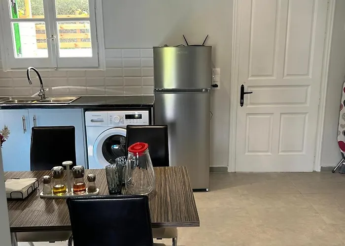 Viktor's House By The Sea * Kouspades